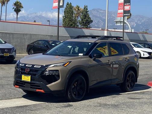 2025 Nissan Rogue Rock Creek