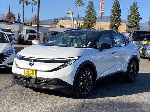 2026 Nissan Leaf PLATINUM+