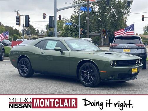 2022 Dodge Challenger SXT