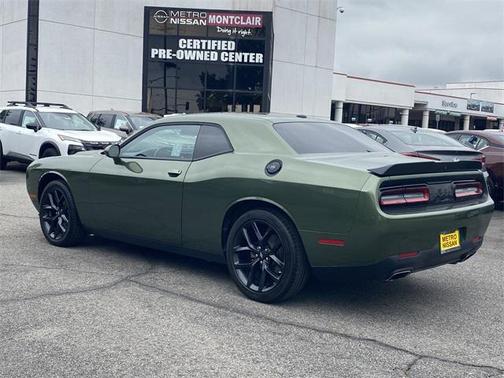 2022 Dodge Challenger SXT