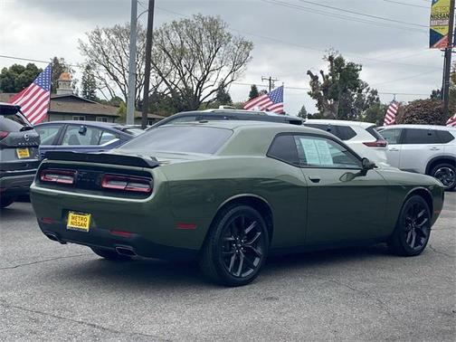 2022 Dodge Challenger SXT