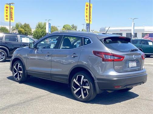2021 Nissan Rogue Sport SL