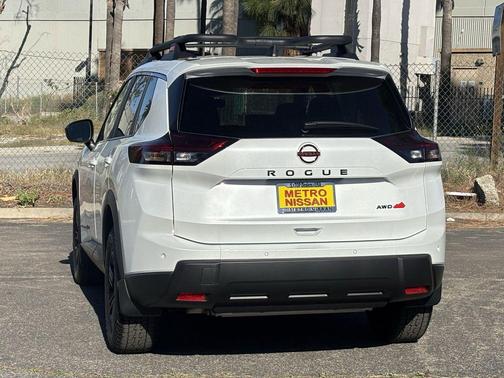 2026 Nissan Rogue Rock Creek