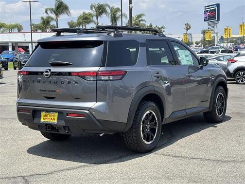 2025 Nissan Pathfinder Rock Creek 4WD