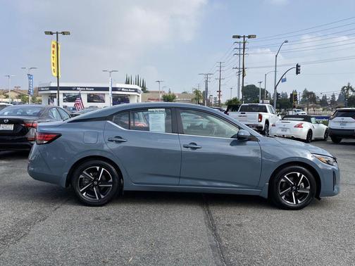 2025 Nissan Sentra SV