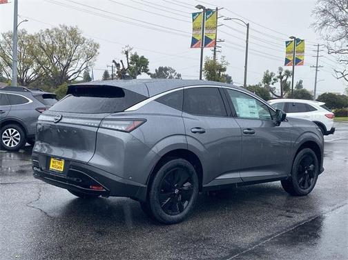 2025 Nissan Murano SV