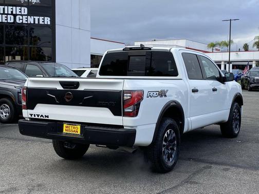 2023 Nissan Titan PRO-4X