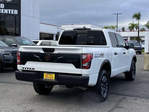 2023 Nissan Titan PRO-4X