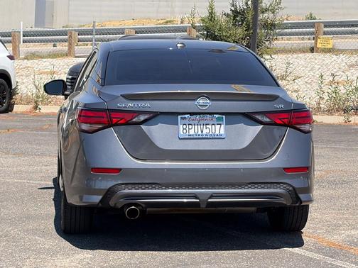 Gun Metallic 2020 Nissan Sentra SR