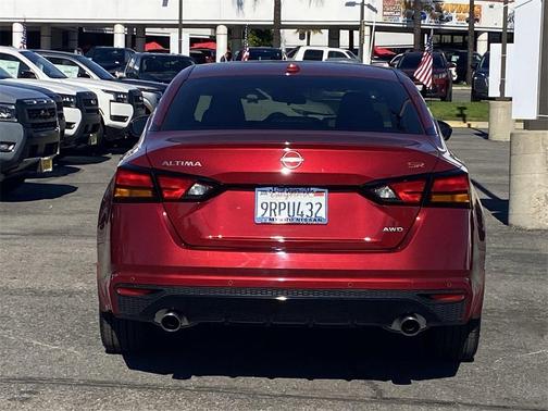 2024 Nissan Altima SR Intelligent AWD