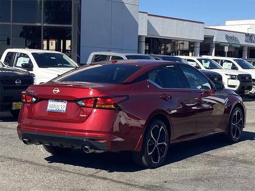 2024 Nissan Altima SR Intelligent AWD
