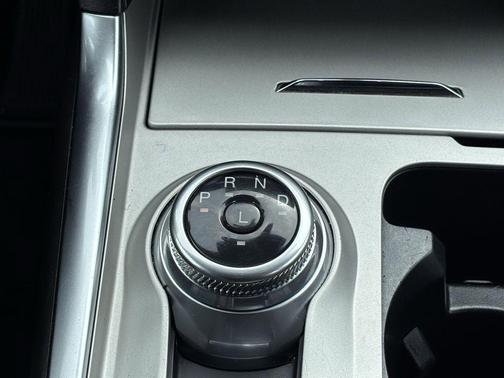 Black Metallic 2024 Ford Explorer Limited