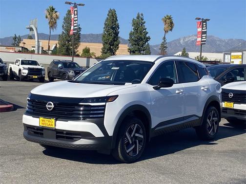 2026 Nissan Kicks SV