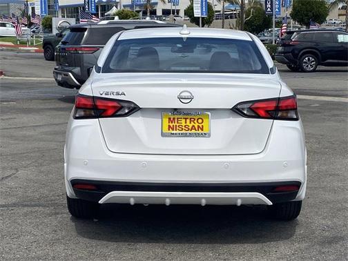 2025 Nissan Versa 1.6 SV