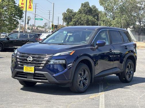 Deep Ocean Blue 2026 Nissan Rogue SV
