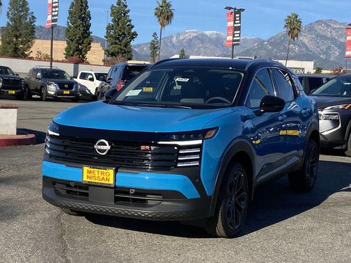 2026 Nissan Kicks SR