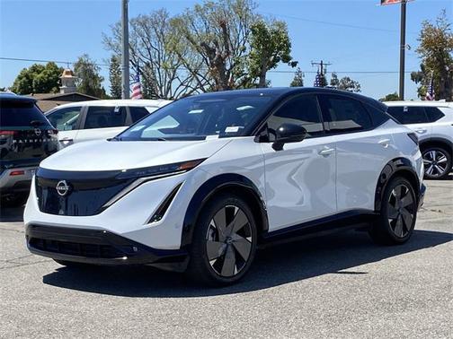 2025 Nissan ARIYA PLATINUM+