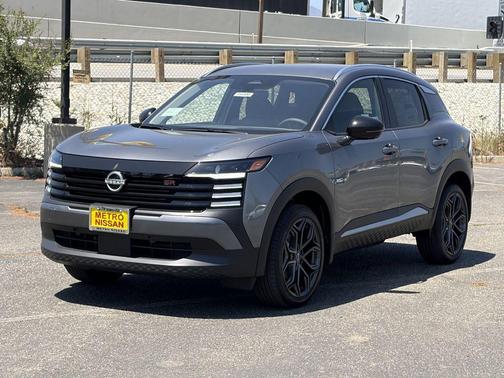 Gun Metallic 2026 Nissan Kicks SR