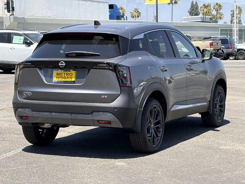 Gun Metallic 2026 Nissan Kicks SR