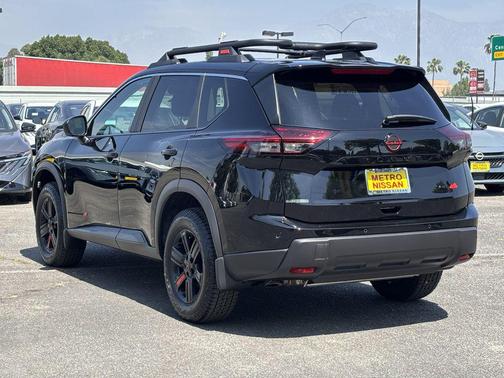 Super Black 2026 Nissan Rogue Rock Creek