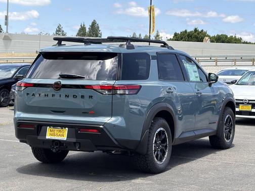 Teal 2026 Nissan Pathfinder Rock Creek