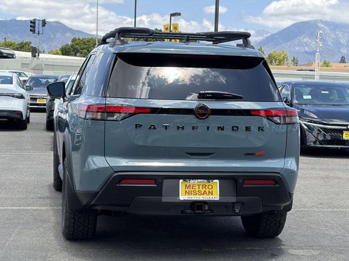 Teal 2026 Nissan Pathfinder Rock Creek