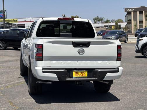 Glacier White 2026 Nissan Frontier SV
