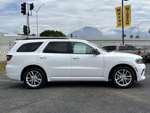 White Knuckle Clearcoat 2024 Dodge Durango GT Plus