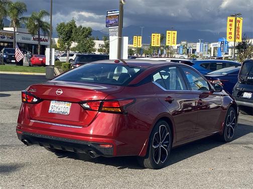 2023 Nissan Altima SR FWD