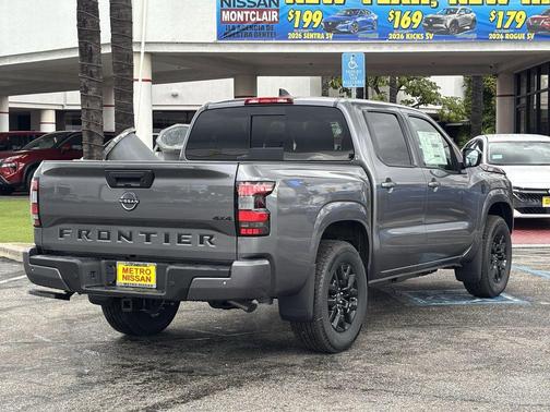 2026 Nissan Frontier SV