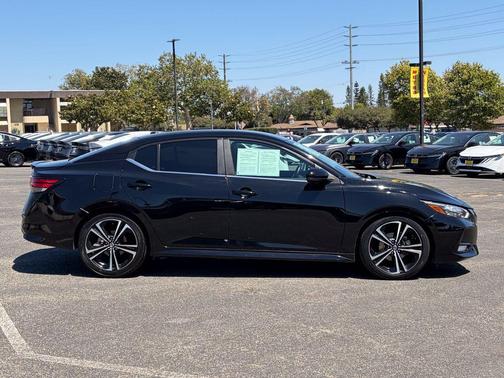 Super Black 2021 Nissan Sentra SR