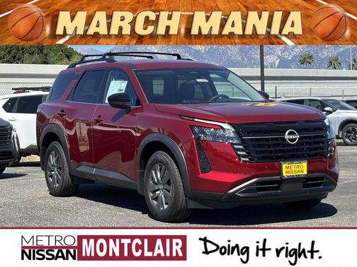 2026 Nissan Pathfinder SV