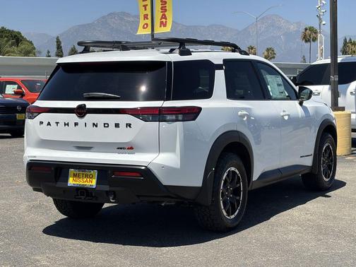 White Pearl 2026 Nissan Pathfinder Rock Creek