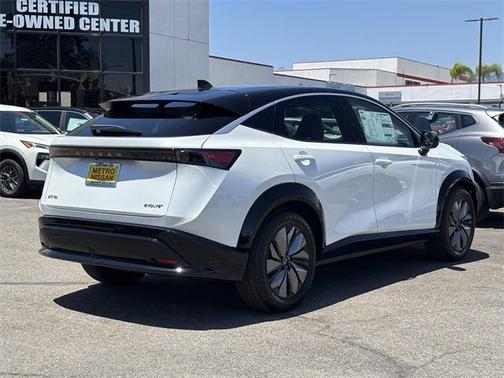 2025 Nissan ARIYA EVOLVE+