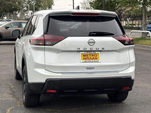 White Pearl 2026 Nissan Rogue SV