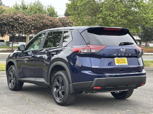 Ocean 2026 Nissan Rogue SV
