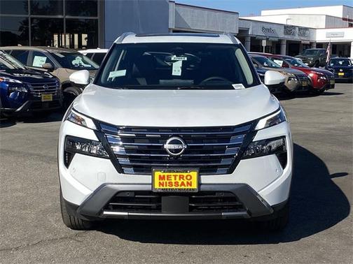 2025 Nissan Rogue SL