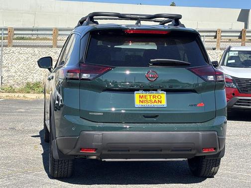 2026 Nissan Rogue Rock Creek