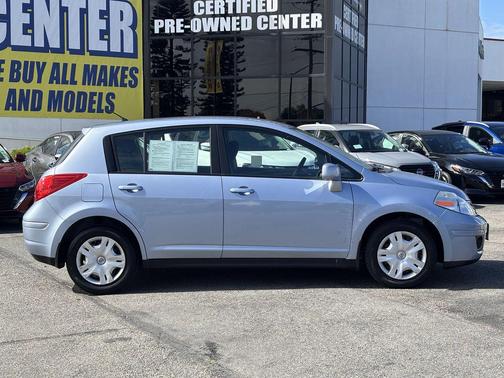 2010 Nissan Versa 1.8 S
