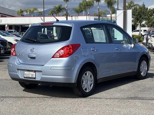 2010 Nissan Versa 1.8 S