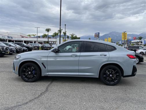 2023 BMW X4 M40i