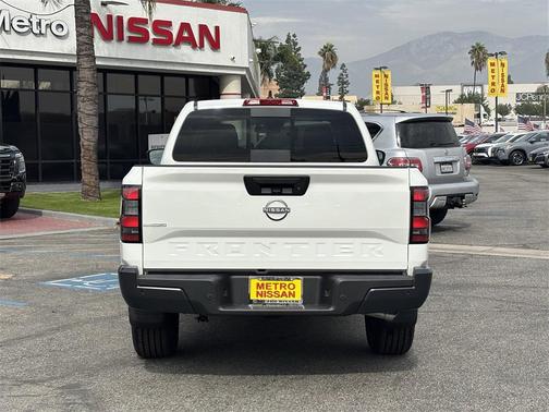 2026 Nissan Frontier S