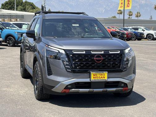 Gun Met 2026 Nissan Pathfinder Rock Creek