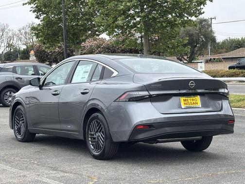 Gun Met 2026 Nissan Sentra SV