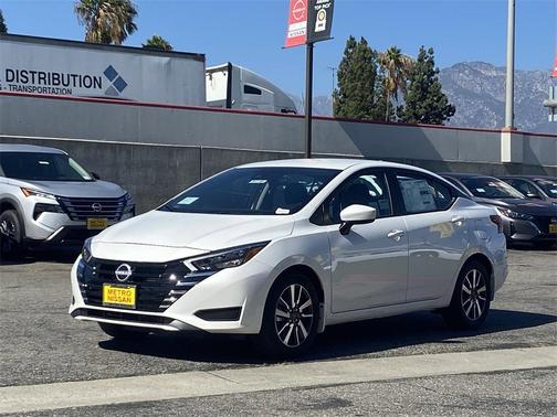 2025 Nissan Versa 1.6 SV