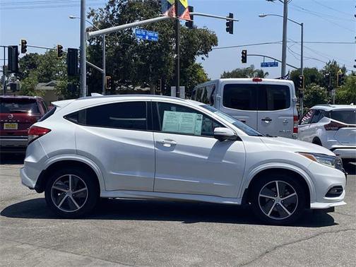 2020 Honda HR-V AWD Touring