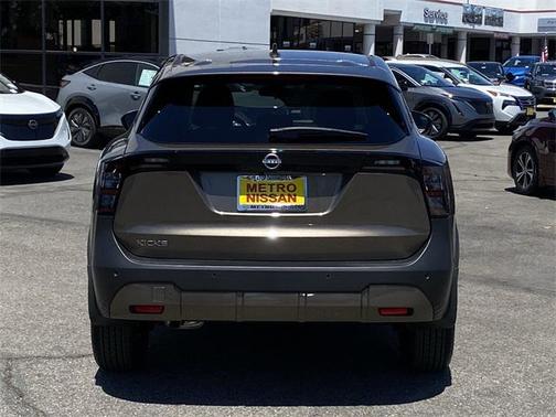 2025 Nissan Kicks SV