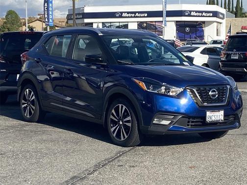 2019 Nissan Kicks SR