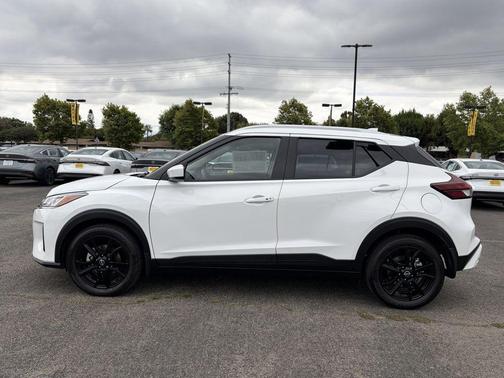 Fresh Powder 2023 Nissan Kicks SV