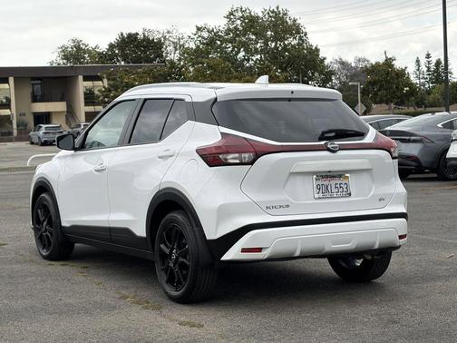 Fresh Powder 2023 Nissan Kicks SV